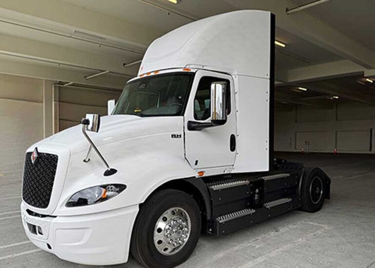 International Motors revealed the ERH series with the next-jewelery class 8 truck. Vampire