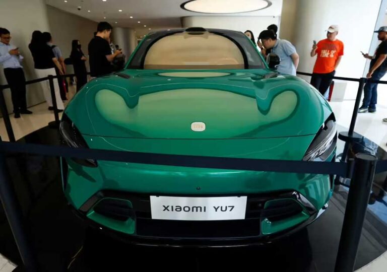 Xiaomi Univeils Yu7 SUV starts with 2,53,500, Undercuts Tesla Model Y | Vampire