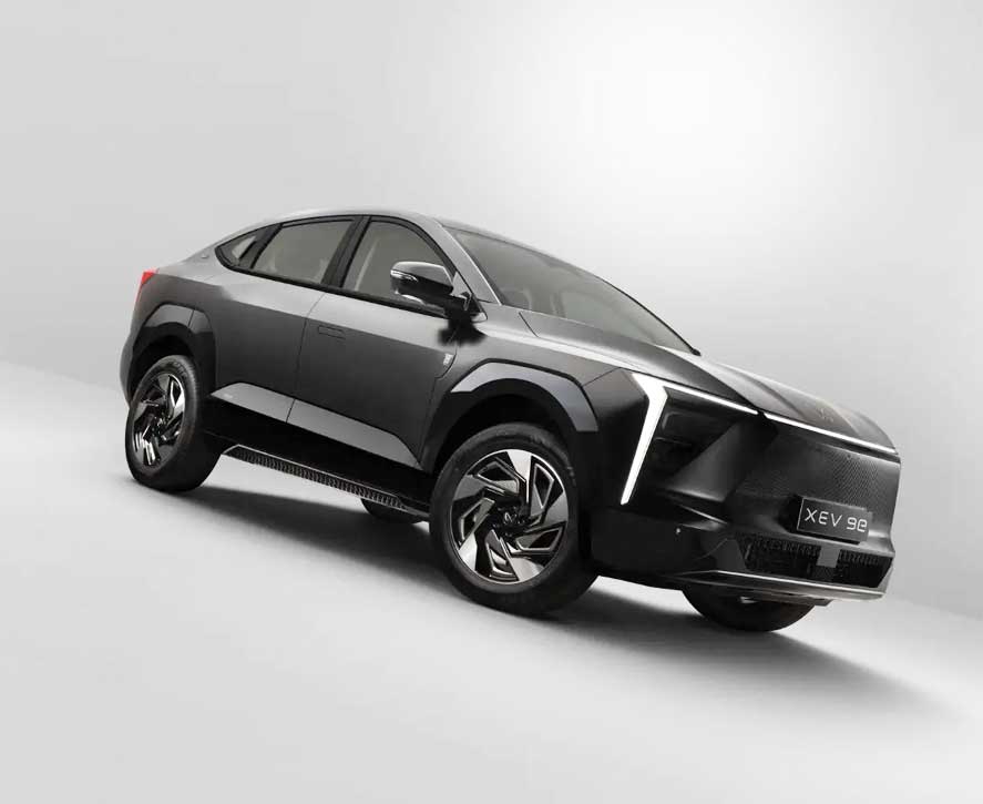 Mahindra & Mahindra introduces XEV 9e Cinelux variant at ₹29.35