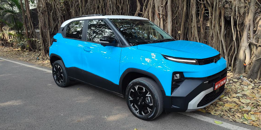 India's electric passenger car market transforms, growing 84% in FY2026