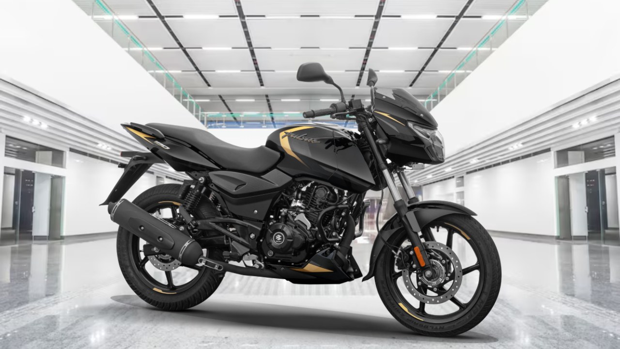 Middle class favorite Pulsar 180 is back again, powerful bike