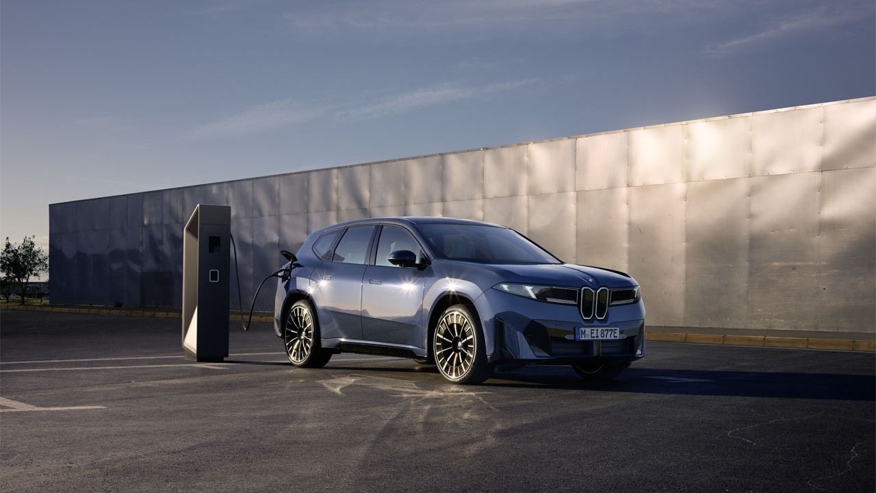 Record sales of BMW Group in India, 9,075 luxury cars