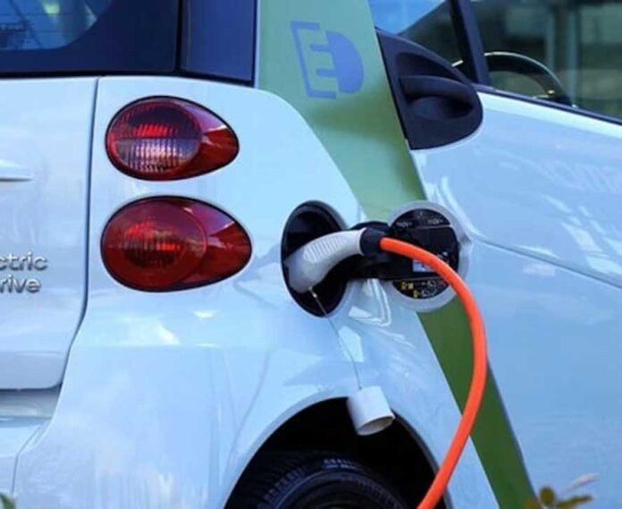 Electric passenger vehicle retail sales surge 95% to 36,108 units